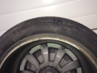 RR wheel at arrival (old tire, scratches, dirty)